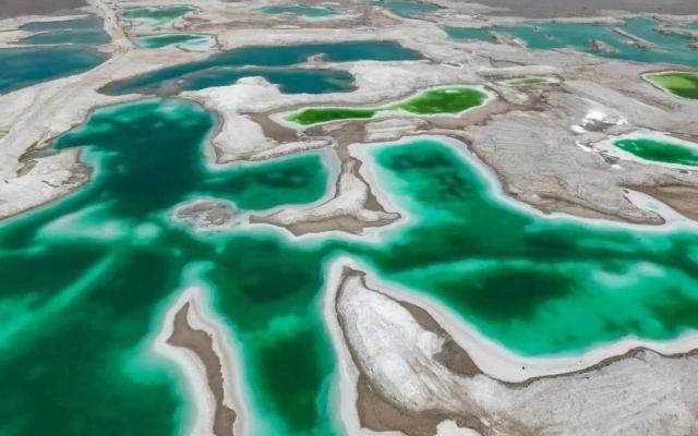 全国出发额济纳青海甘肃陕西自驾11日：额济纳胡杨林、敦煌莫高窟、青海火星营地、地魔之眼、翡翠湖、水上雅丹