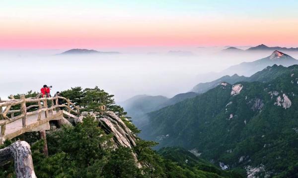 安徽自驾游:燕子河大峡谷-天堂寨-马鬃岭4日游