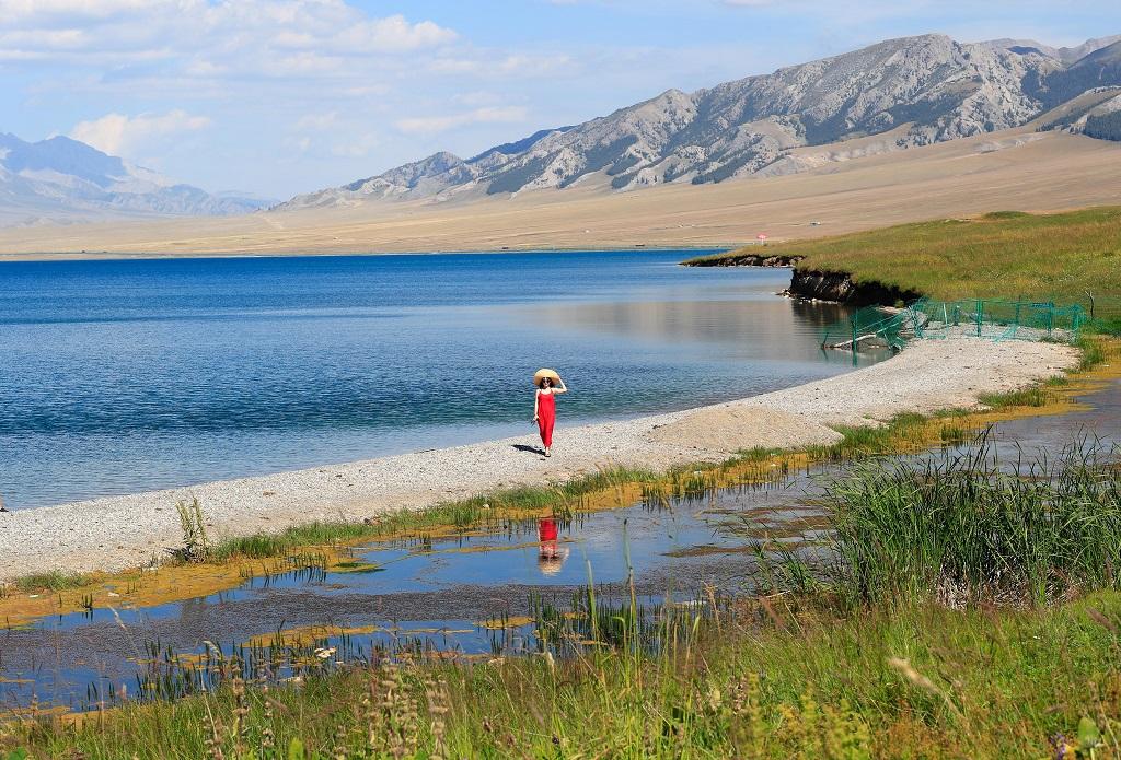 全国出发南北疆全景18日自驾：喀纳斯-禾木-天池-赛里木湖-那拉提-巴音布鲁克-吐鲁番-喀什-帕米尔高原-沙漠公路-独库公路18日落地自驾