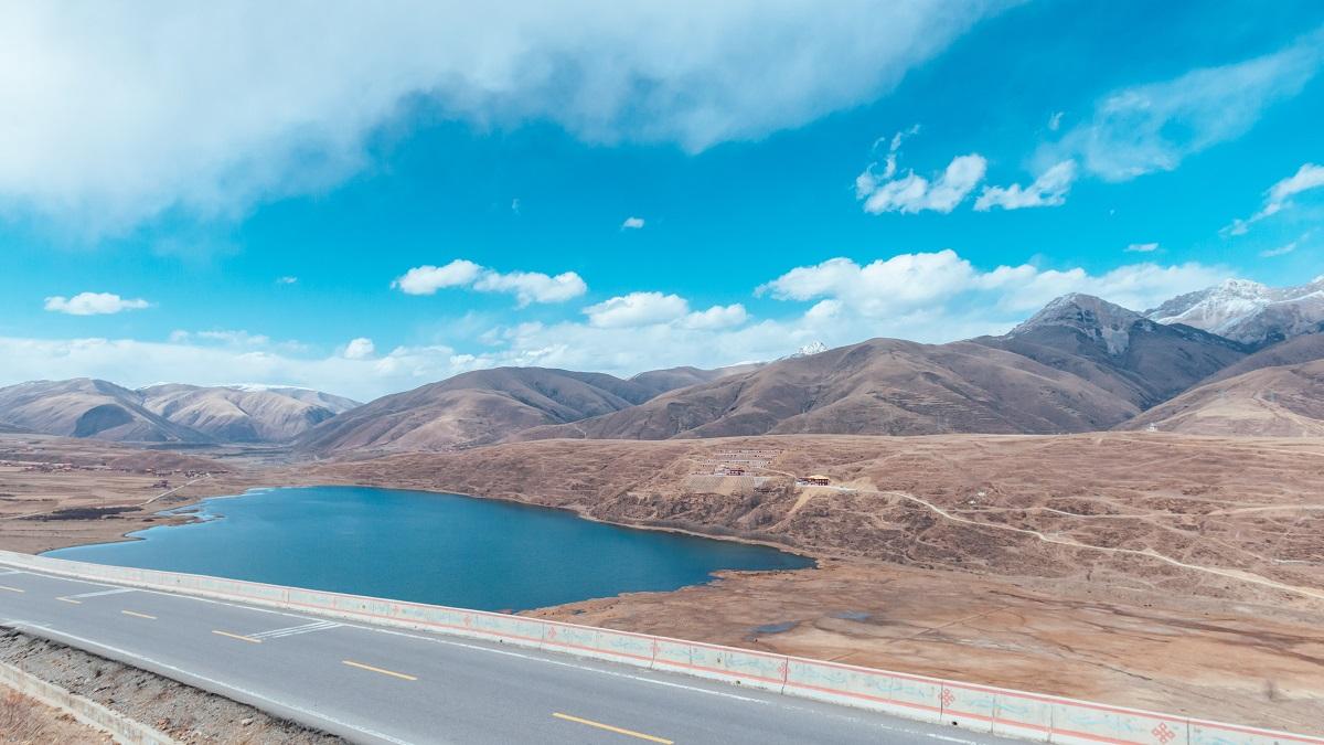 成都出发川西卡卡秘境穿越：情人海-卡萨湖-措卡湖4日自驾