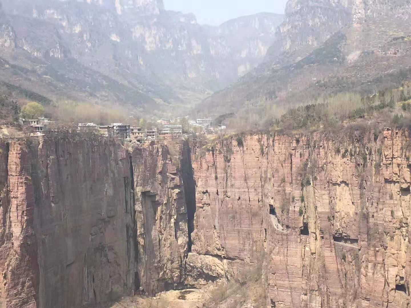 北京出发南太行挂壁公路4日自驾游：穿行太行深处石板路-太行一号公路-惊险刺激4日河南自驾游