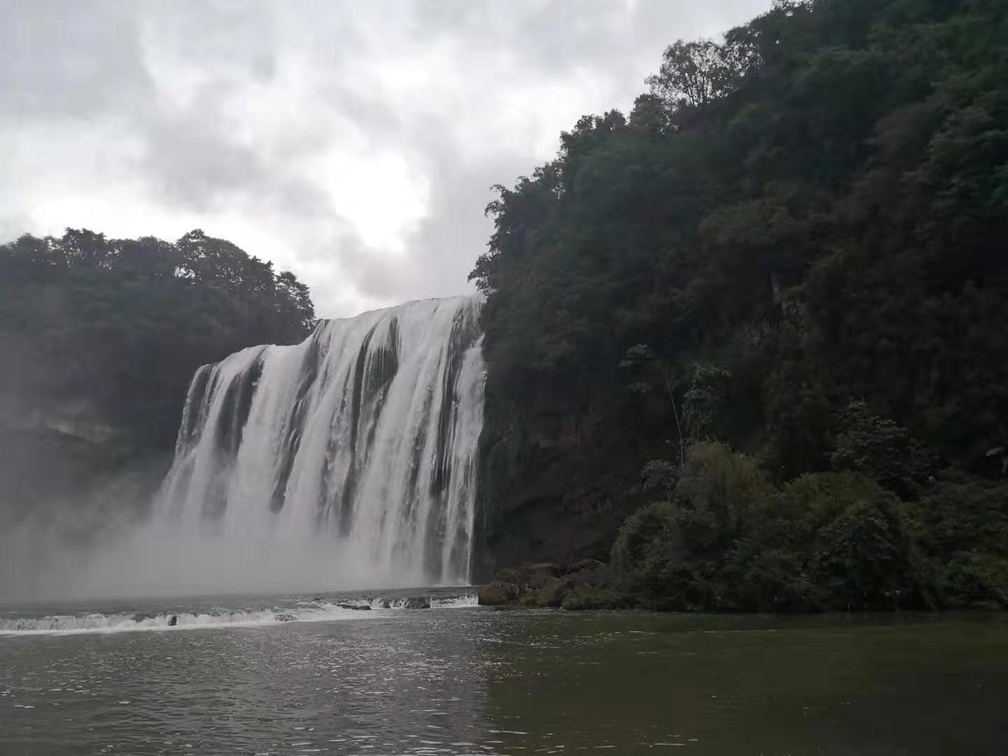 北京出发甘南广西房车14日自驾游：青海湖-扎尕那-黄果树-北海-三亚14日自驾游